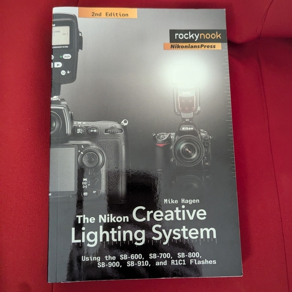 Nikon Creative Lighting System Book - Black Cover - Picture 1 of 5